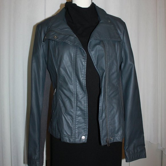 Jacket - Picture 1 of 5